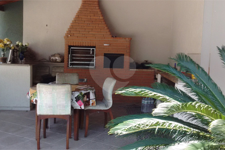 Casa à venda com 5 quartos, sendo 2 suítes, em Horto Florestal, São Paulo, SP