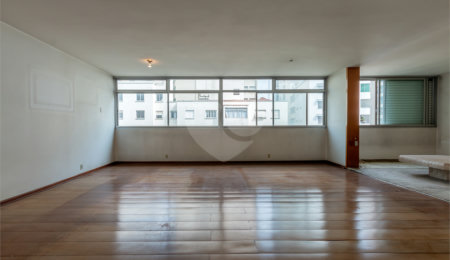 Apartamento à venda com 3 quartos, sendo 1 suíte,  em Santa Cecília, São Paulo, SP