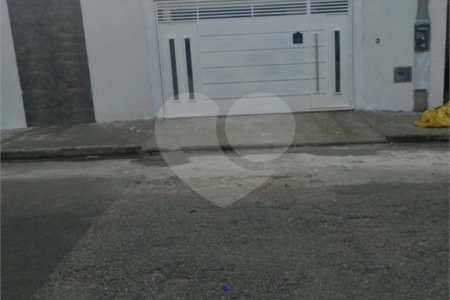 Casa à venda com 3 quartos, sendo 1 suíte,  em Vila Oliveira, Mogi das Cruzes, SP