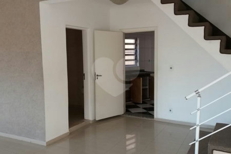 Sobrado à venda com 3 quartos, sendo 1 suíte, em Vila Mariza Mazzei, São Paulo, SP