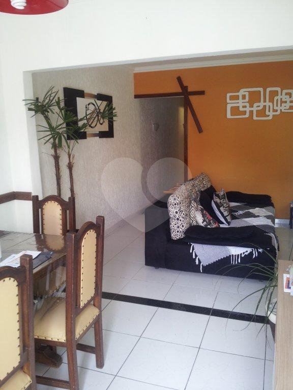 Casa à venda com 3 quartos em Parada Inglesa, São Paulo, SP