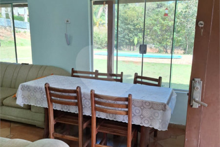 Chácara à venda ou para alugar com 3 quartos, sendo 1 suíte,  em Parque Residencial Itapeti, Mogi das Cruzes, SP