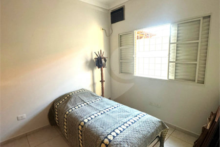 Casa à venda com 3 quartos, sendo 1 suíte, em Ipê, Três Lagoas, MS