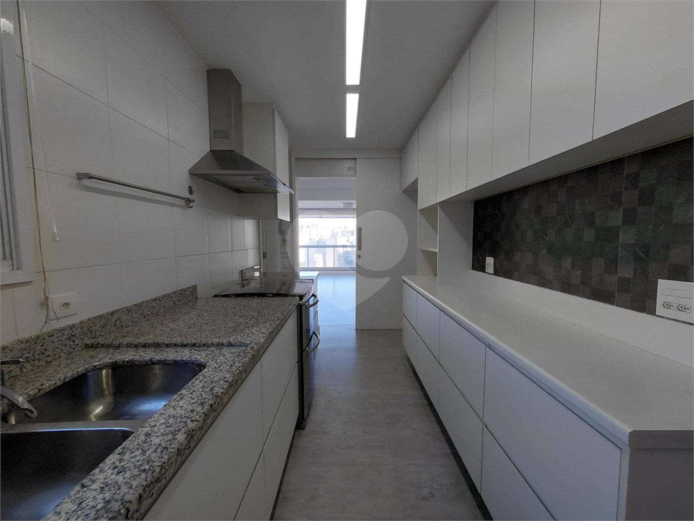 Apartamento à venda com 2 suítes em Água Branca, São Paulo, SP