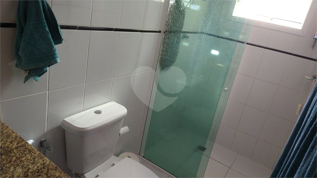Sobrado à venda com 3 quartos, sendo 1 suíte, em Vila Suissa, Mogi das Cruzes, SP