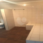 Casa à venda com 5 quartos, sendo 3 suítes, no condomínio Recanto das Flores, Indaiatuba - SP