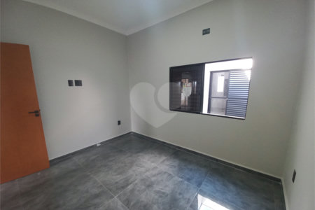 Casa à venda com 3 quartos, sendo 1 suíte, no condomínio Horto Florestal Villagio, Sorocaba - SP
