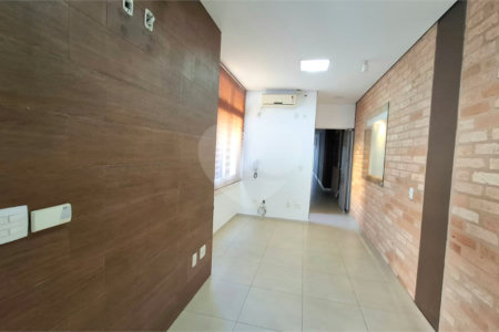 Sobrado à venda com 3 suítes em Vila Hortência, Sorocaba, SP