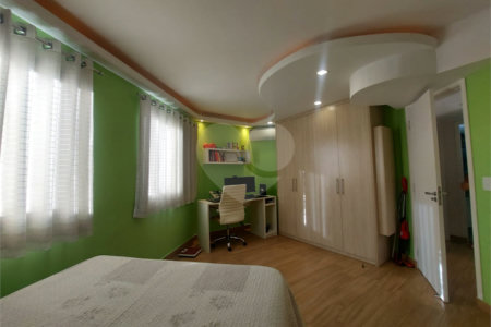 Apartamento à venda com 3 quartos, sendo 1 suíte, em Lapa, São Paulo, SP