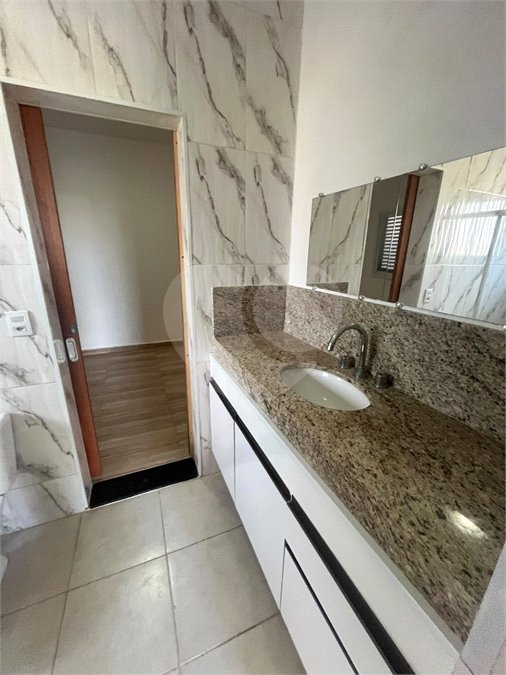 Casa à venda ou para alugar com 2 quartos, sendo 4 suítes, no condomínio Residencial Jardim Bréscia, Indaiatuba - SP