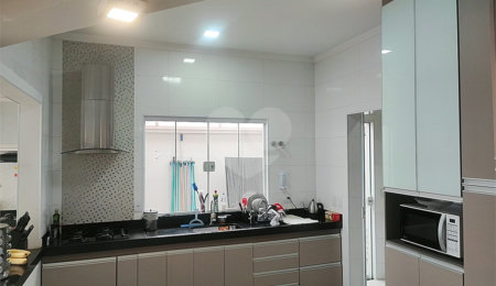 Casa à venda com 3 suítes em Jardim dos Flamboyants, Araraquara, SP