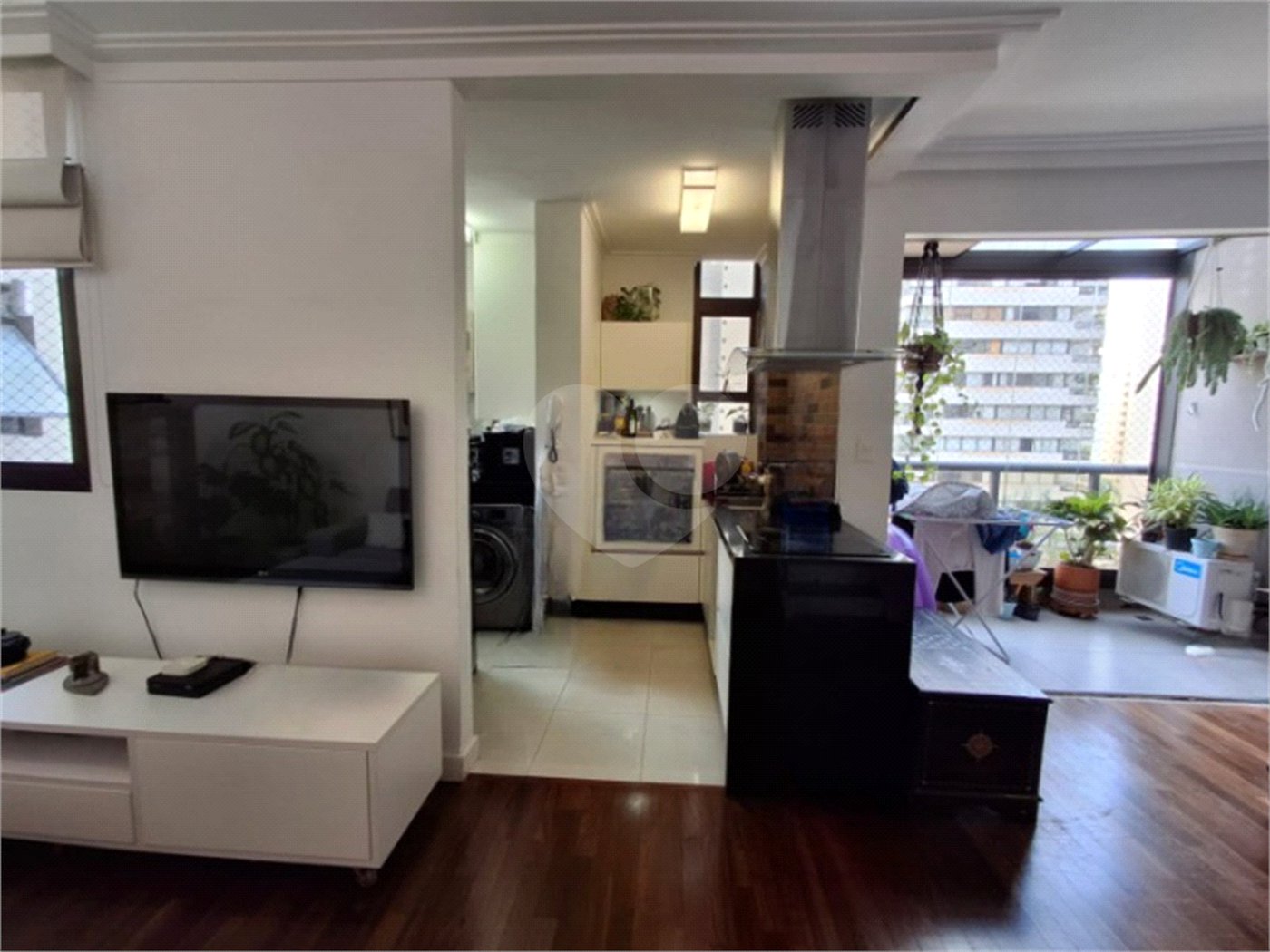 Apartamento à venda com 2 suítes em Indianópolis, São Paulo, SP