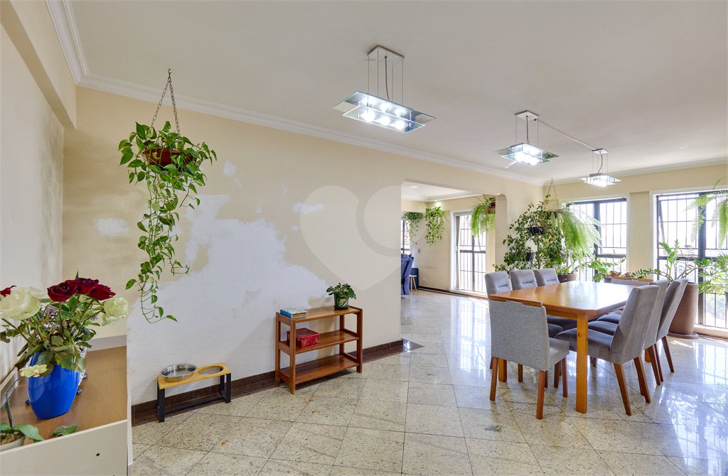 Apartamento à venda com 4 quartos, sendo 1 suíte, em Jardim Marajoara, São Paulo, SP