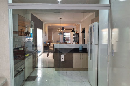 Casa à venda com 3 quartos, sendo 1 suíte, no condomínio Golden Park Residence, Sorocaba - SP