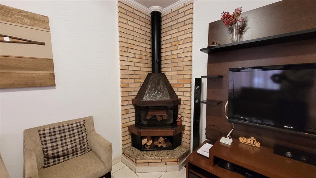 Sobrado à venda com 3 quartos, sendo 1 suíte, em Vila Romana, São Paulo, SP