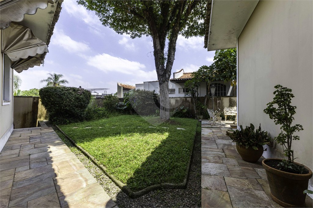 Casa à venda ou para alugar com 4 quartos, sendo 2 suítes, em Jardim Leonor, São Paulo, SP