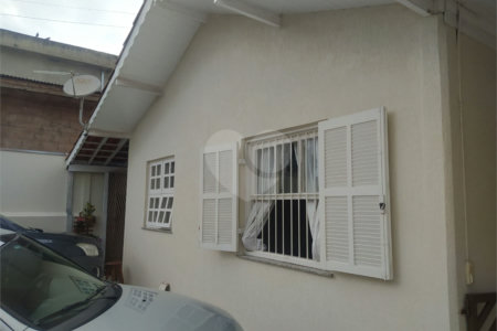 Casa à venda com 4 quartos, sendo 2 suítes, em Jardim Caparelli (mailasqui), São Roque, SP