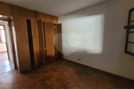 Casa Térrea à venda com 2 quartos em Interlagos, São Paulo, SP