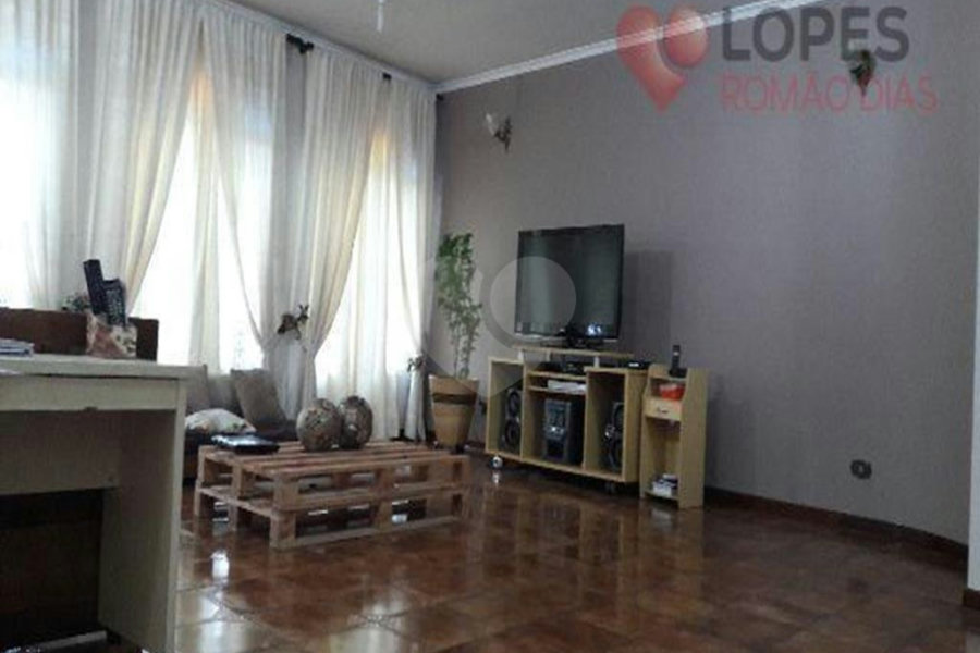 Sobrado à venda com 5 quartos, sendo 2 suítes, em Pirituba, São Paulo, SP