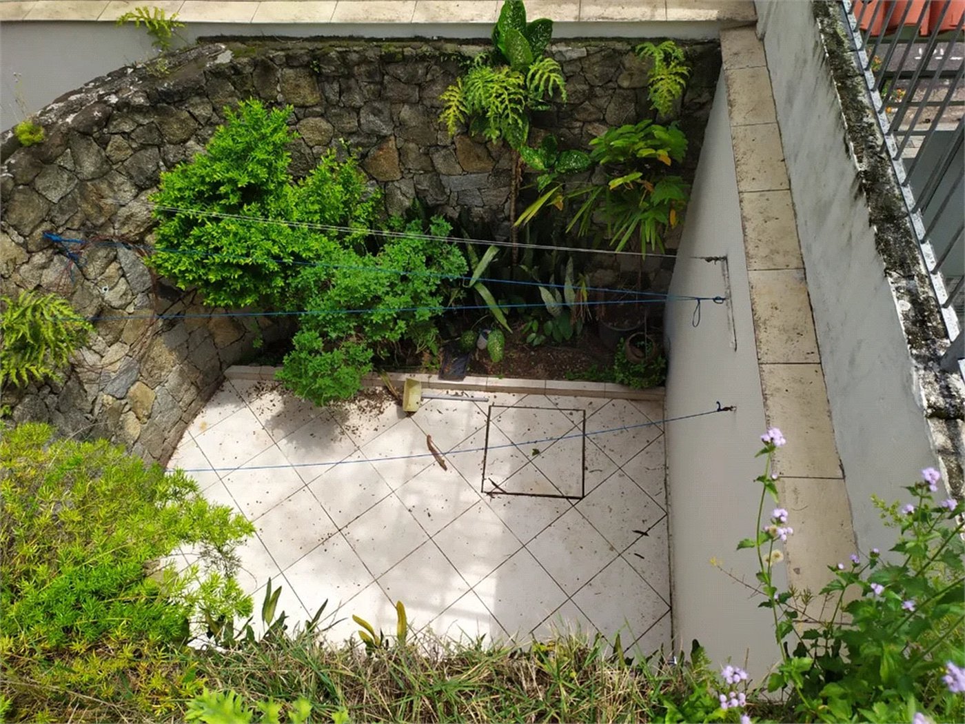 Casa à venda com 4 quartos, sendo 2 suítes, em Jardim das Vertentes, São Paulo, SP