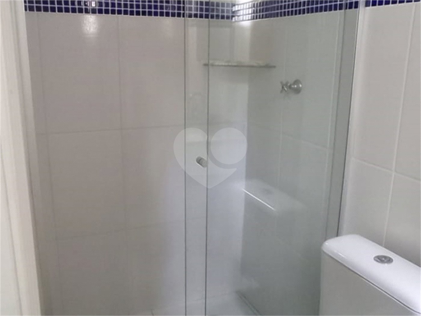Casa à venda com 2 suítes no condomínio Residencial Pavoni I, São Paulo - SP