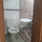 Casa à venda ou para alugar com 2 suítes no condomínio Santa Teresinha, São Paulo - SP