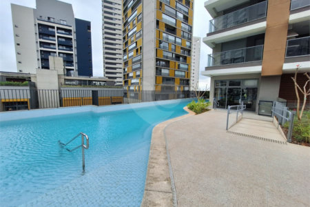 Apartamento à venda com 3 suítes em Sumarezinho, São Paulo, SP