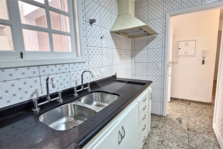 Casa à venda com 4 suítes no condomínio Jardim Vitória Régia, São Paulo - SP