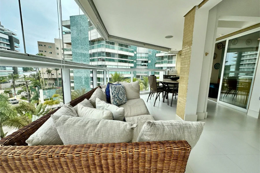 Apartamento à venda com 3 suítes em Riviera de São Lourenço, Bertioga, SP
