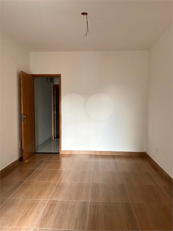 Sobrado à venda com 2 suítes em Vila Carolina, São Paulo, SP