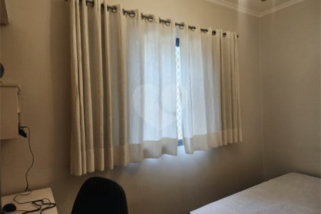 Sobrado à venda com 3 quartos, sendo 1 suíte, em Vila Paulicéia, São Paulo, SP