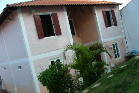 Sobrado à venda com 2 quartos, sendo 1 suíte, em Jardim Antonio Von Zuben, Campinas, SP