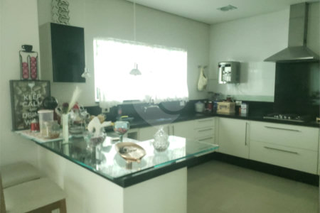 Casa à venda com 3 quartos, sendo 1 suíte, no condomínio Horizontes de Sorocaba, Sorocaba - SP
