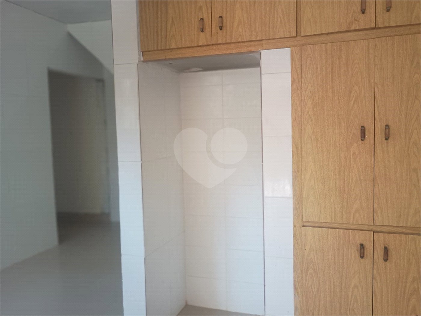 Casa à venda com 3 quartos, sendo 1 suíte,  em Jardim do Lago, Jundiaí, SP