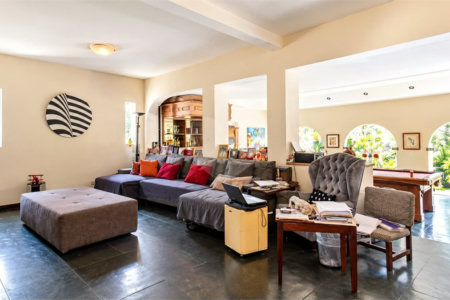 Casa à venda com 5 quartos, sendo 4 suítes, em Interlagos, São Paulo, SP