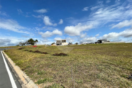 Terreno à venda no condomínio Up Residencial, Votorantim - SP