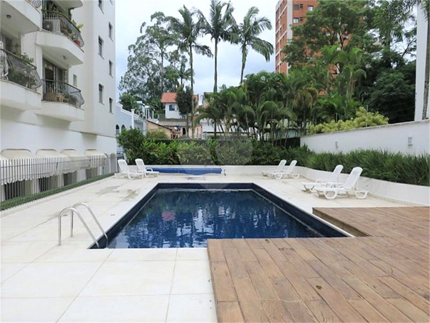 Apartamento à venda com 3 quartos, sendo 1 suíte,  em Real Parque, São Paulo, SP