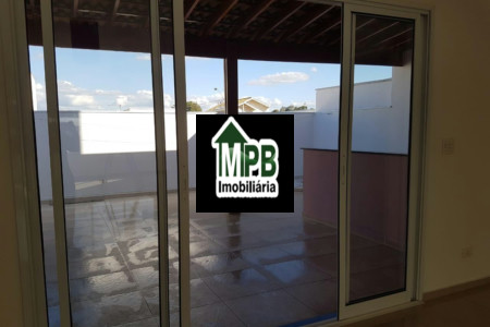 Sobrado à venda com 3 quartos, sendo 1 suíte, no condomínio Horto 3, Sorocaba - SP