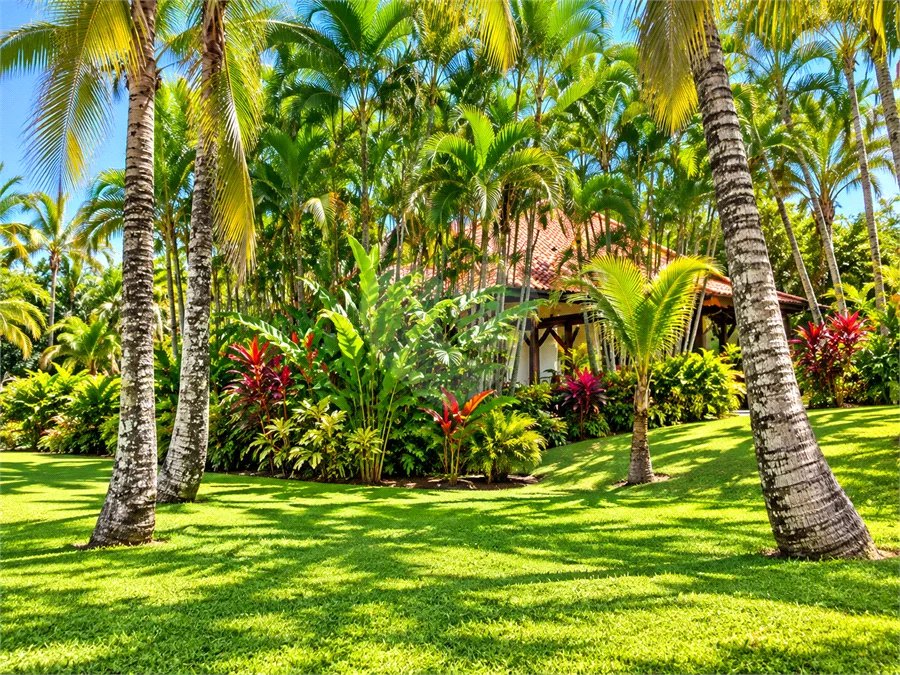 CASA DE ALTO PADRÃO A VENDA NA PRAIA DO GUAECÁ