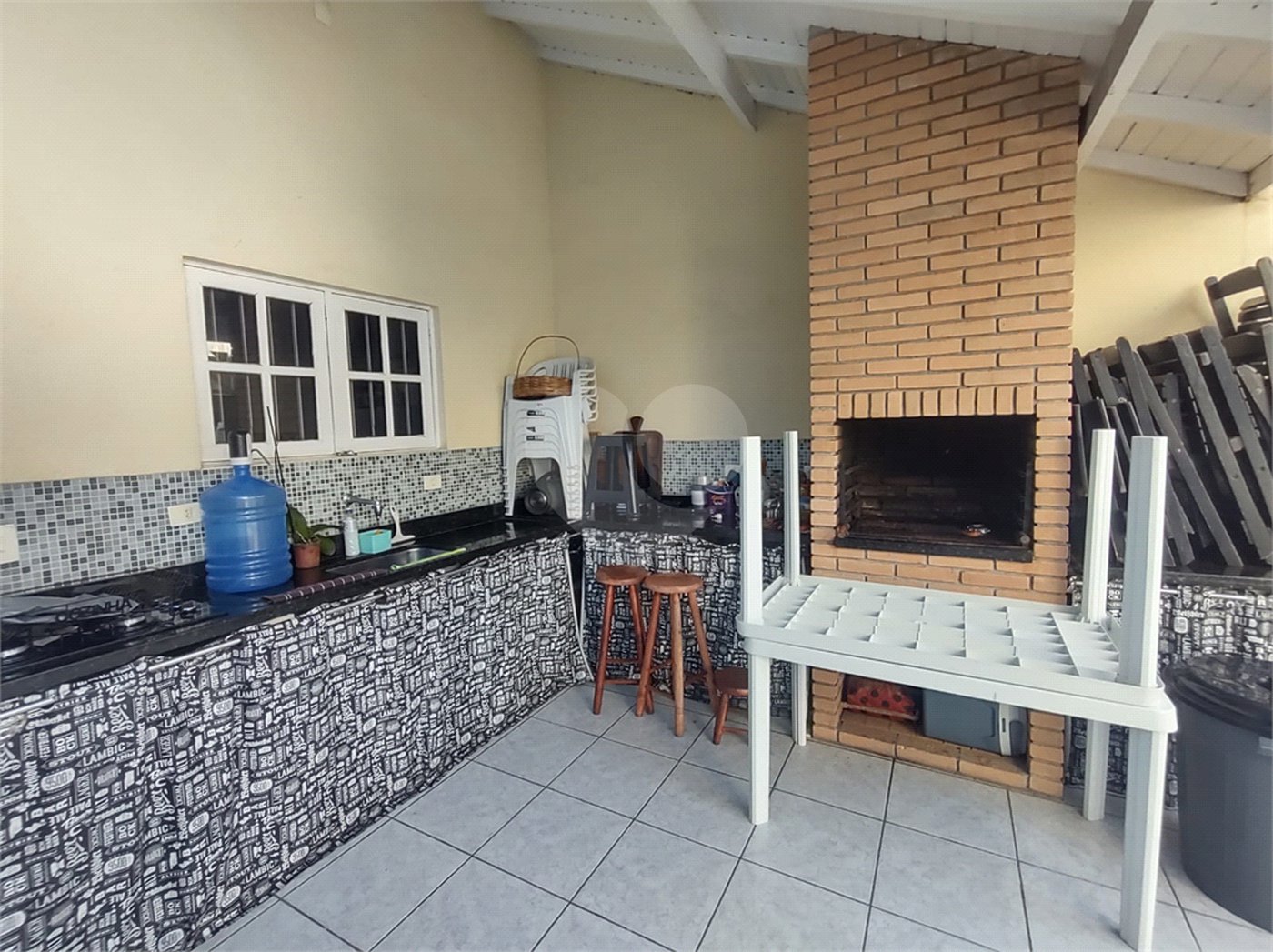 Casa à venda com 3 quartos, sendo 2 suítes, em Jardim Mangalot, São Paulo, SP
