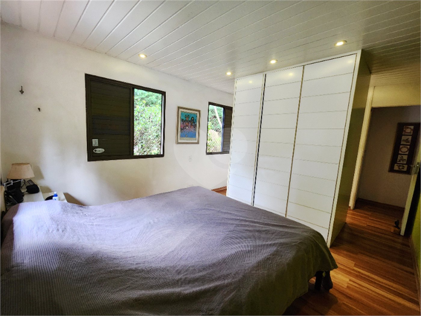 Casa à venda com 4 quartos, sendo 2 suítes,  no condomínio Vila Nova de Gaia, São Paulo - SP