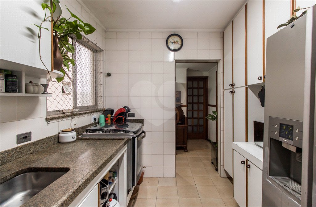 Apartamento à venda com 3 quartos, sendo 1 suíte, em Santo Amaro, São Paulo, SP