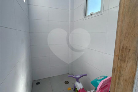 Apartamento à venda com 2 quartos, sendo 1 suíte,  em Vila Guarani, Santo André, SP