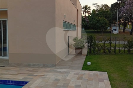 Casa à venda com 3 suítes no condomínio Haras Paineiras, Salto - SP