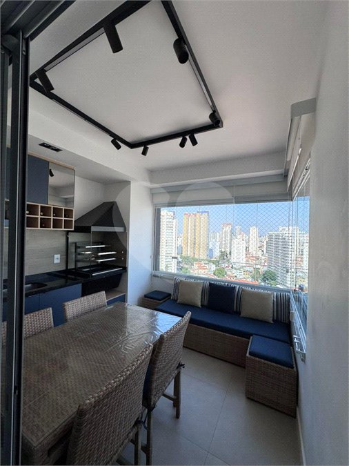 Apartamento á venda de 81m2 no Ipiranga com 2 dorms, 2 suítes, 3 banheiros, 2 vagas. Estuda permuta.