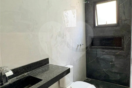 Casa à venda com 3 suítes no condomínio Terras de São Francisco, Sorocaba - SP