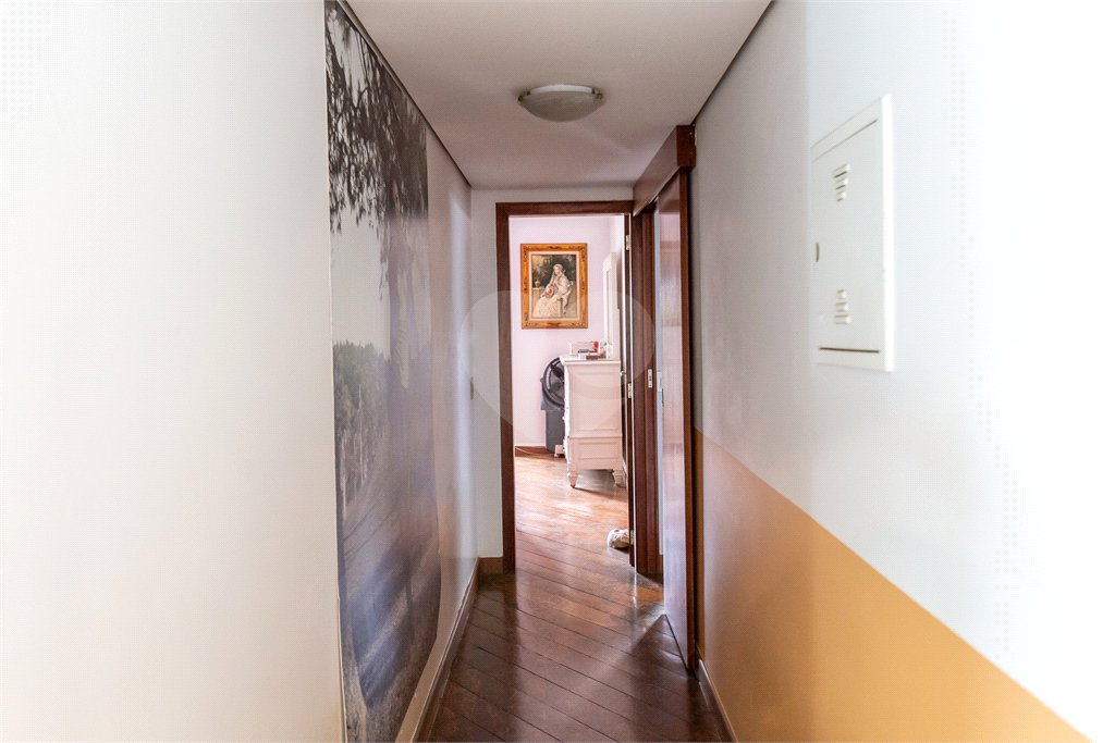 Casa à venda com 4 quartos, sendo 2 suítes, em Brooklin Paulista, São Paulo, SP