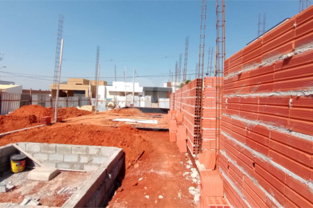 Casa à venda com 3 quartos, sendo 1 suíte, no condomínio Residencial Golden Ville, Itapetininga - SP