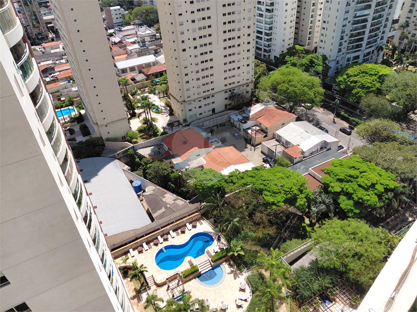 Apartamento para alugar com 4 quartos, sendo 3 suítes,  em Vila Leopoldina, São Paulo, SP
