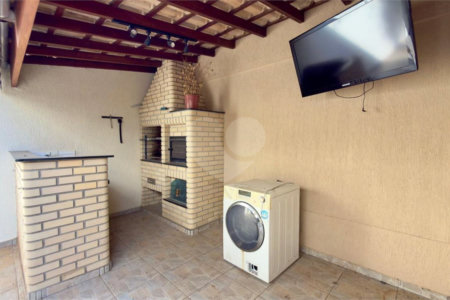 Casa à venda com 3 quartos, sendo 1 suíte, no condomínio Residencial Village Salermo, Sorocaba - SP